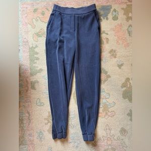 Softstreme Relaxed High-Rise Pant